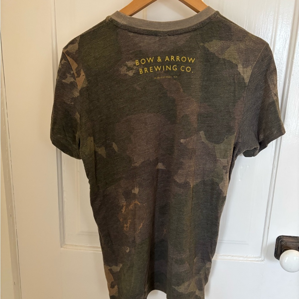 Vintage Broken Arrow Brewing Unisex Camo Tshirt - Albuquerque, Nm View 3